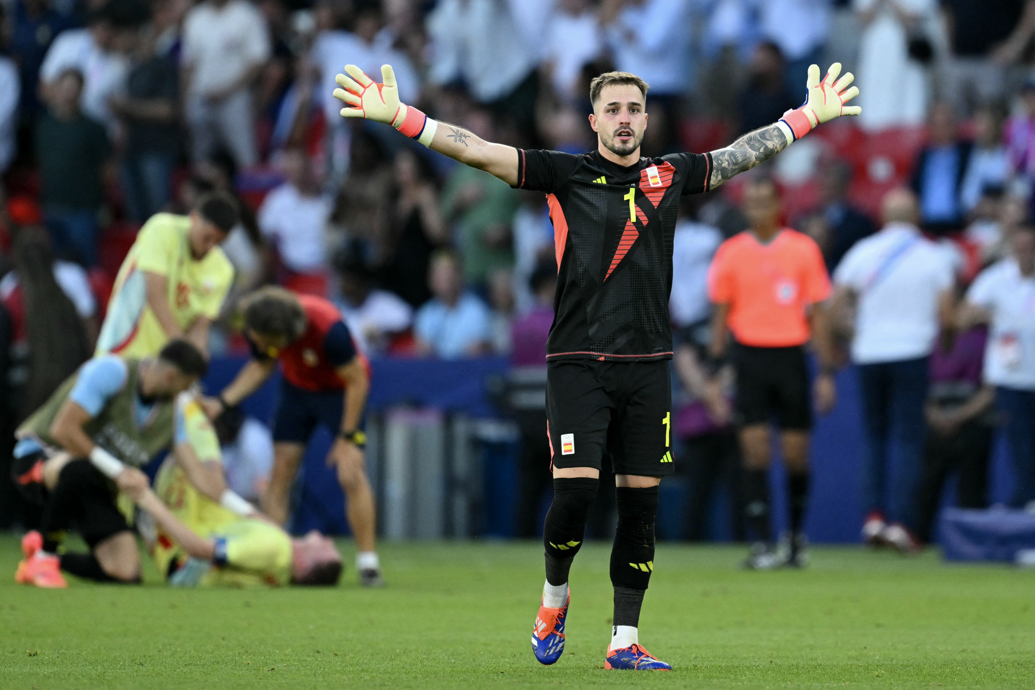 Arnau Tenas celebrates at the end of the men's gold medal final. GETTY IMAGES