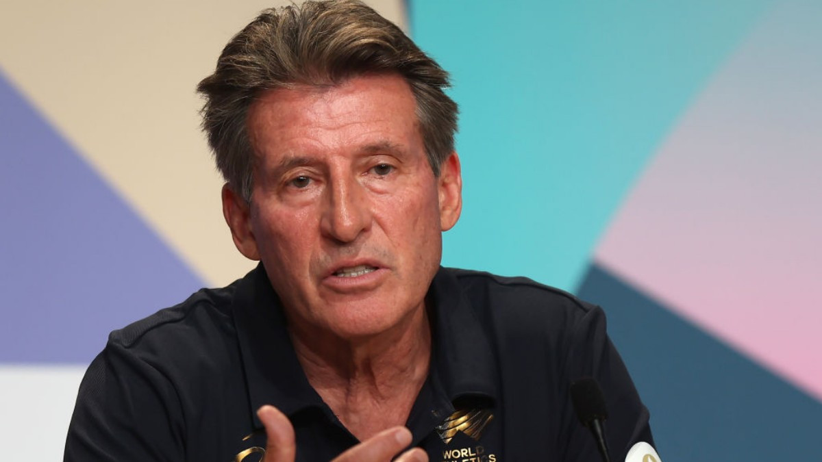 
Sebastian Coe speaks with journalists in Paris. GETTY IMAGES