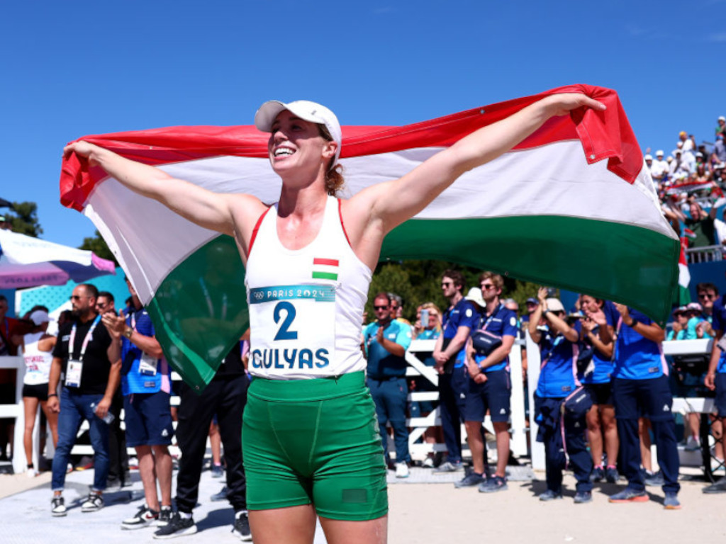 Michelle Gulyas celebrates winning gold. GETTY IMAGES