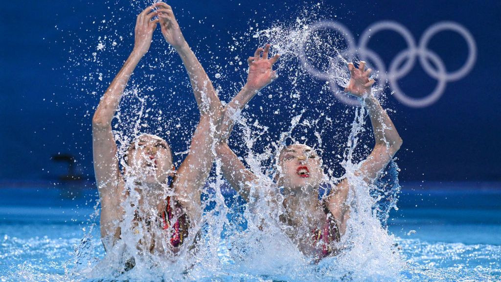 China's Wang Liuyi and China's Wang Qianyi compete in the duet free routine. GETTY IMAGES