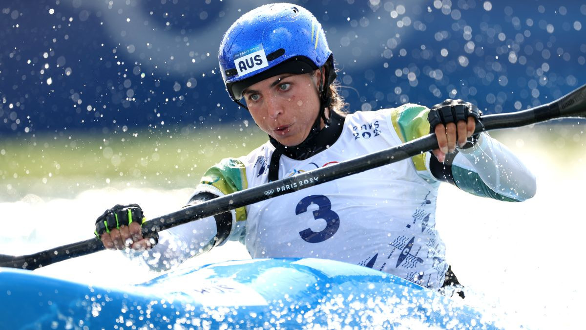 Jessica Fox competes during the women's kayak canoe slalom cross time trial. GETTY IMAGES