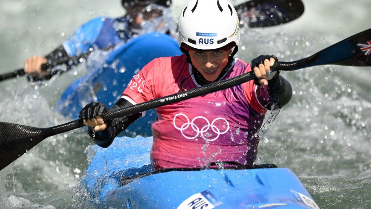 Noemie Fox competes in the women's kayak cross semifinal of the canoe slalom competition. GETTY IMAGES