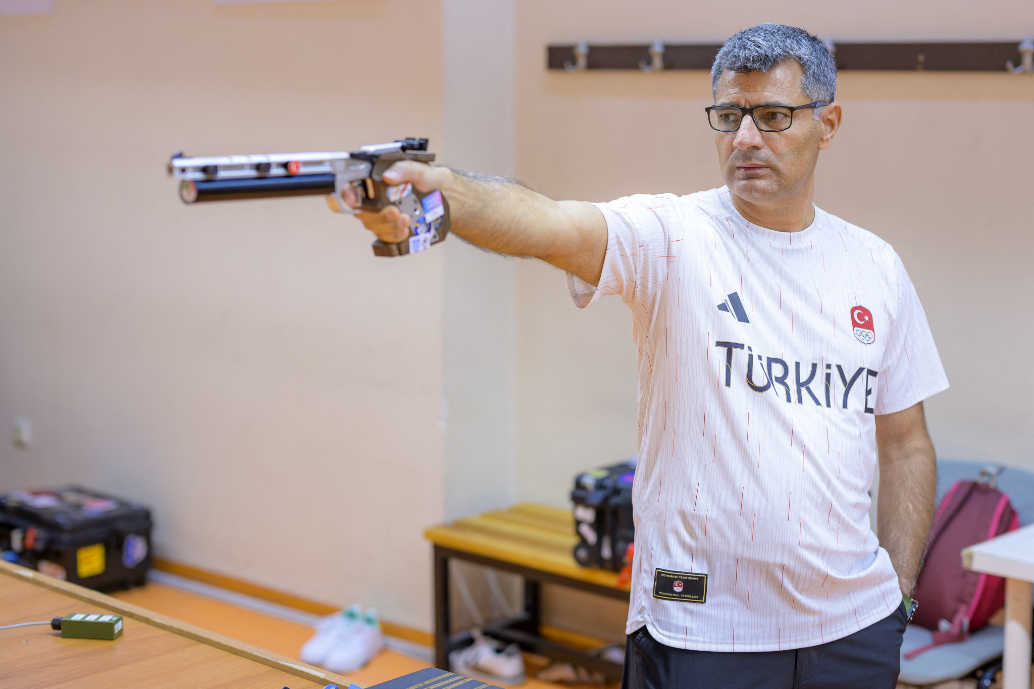 Turkish sharpshooter stood proud, one hand in pocket, with no protective gear. YASIN AKGUL/AFP VIA GETTY IMAGES