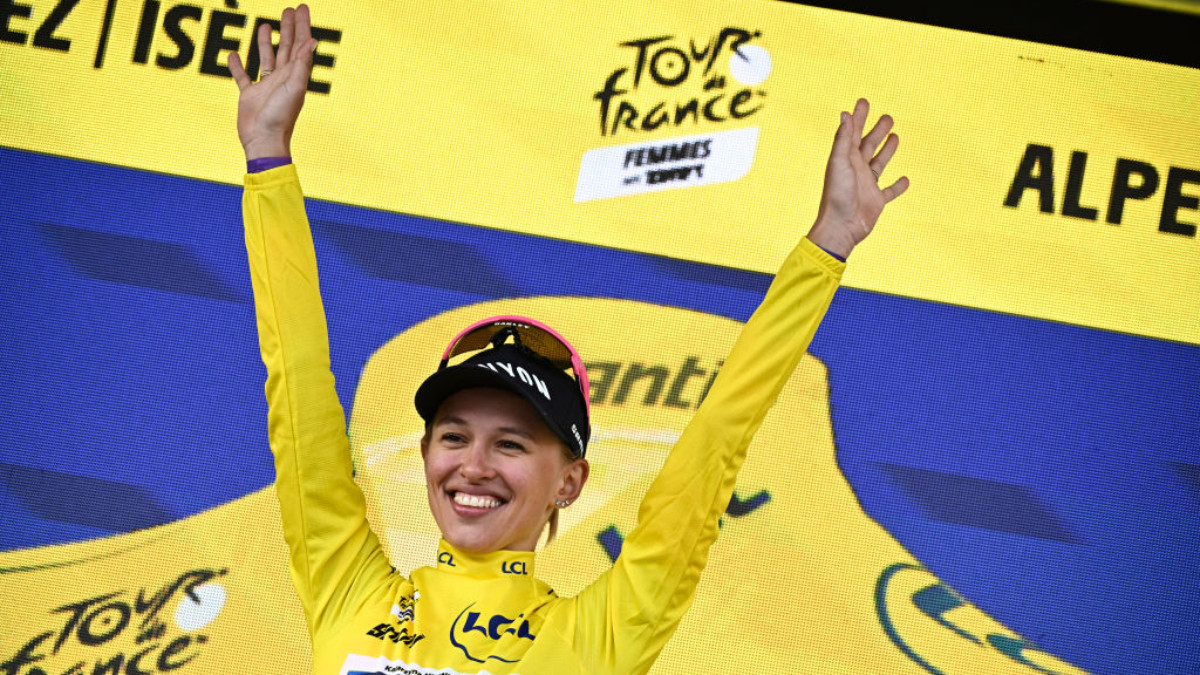   Poland's Niewiadoma wins Women's Tour de France by four seconds