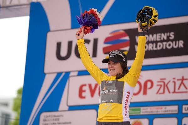 Chloe Hosking sprinted to stage two victory and moved into the overall race lead ©Twitter/UCIWomenCycling