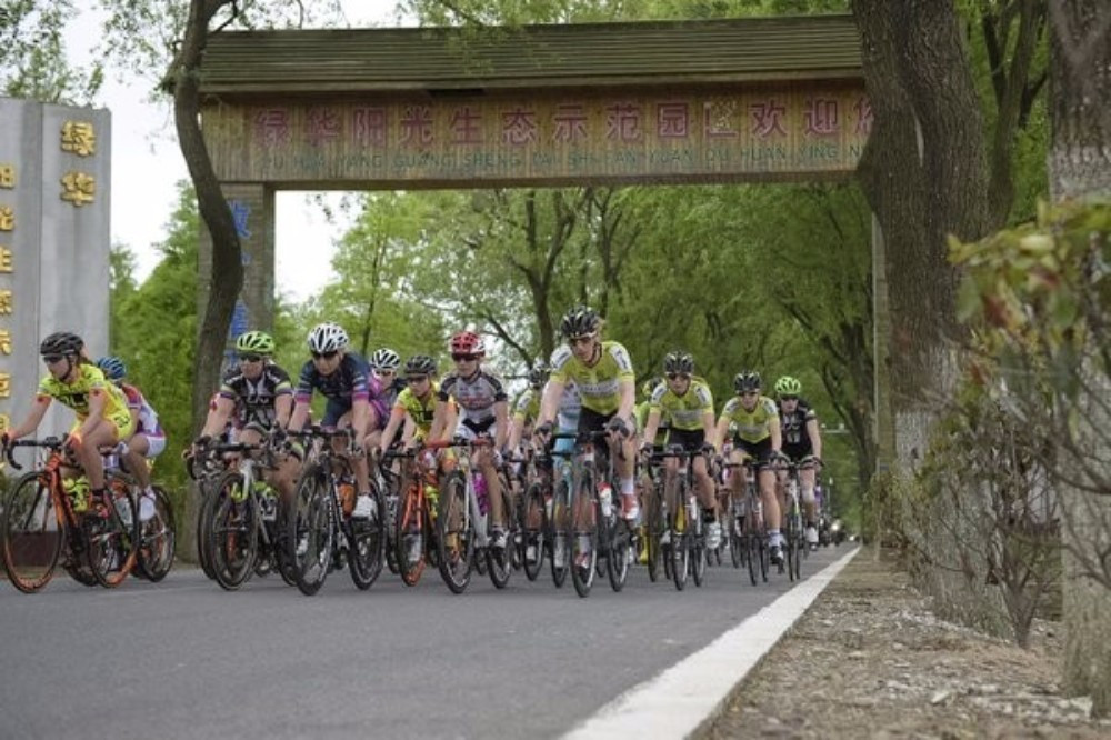 Riders were forced to tackle a technical route during the 112km stage