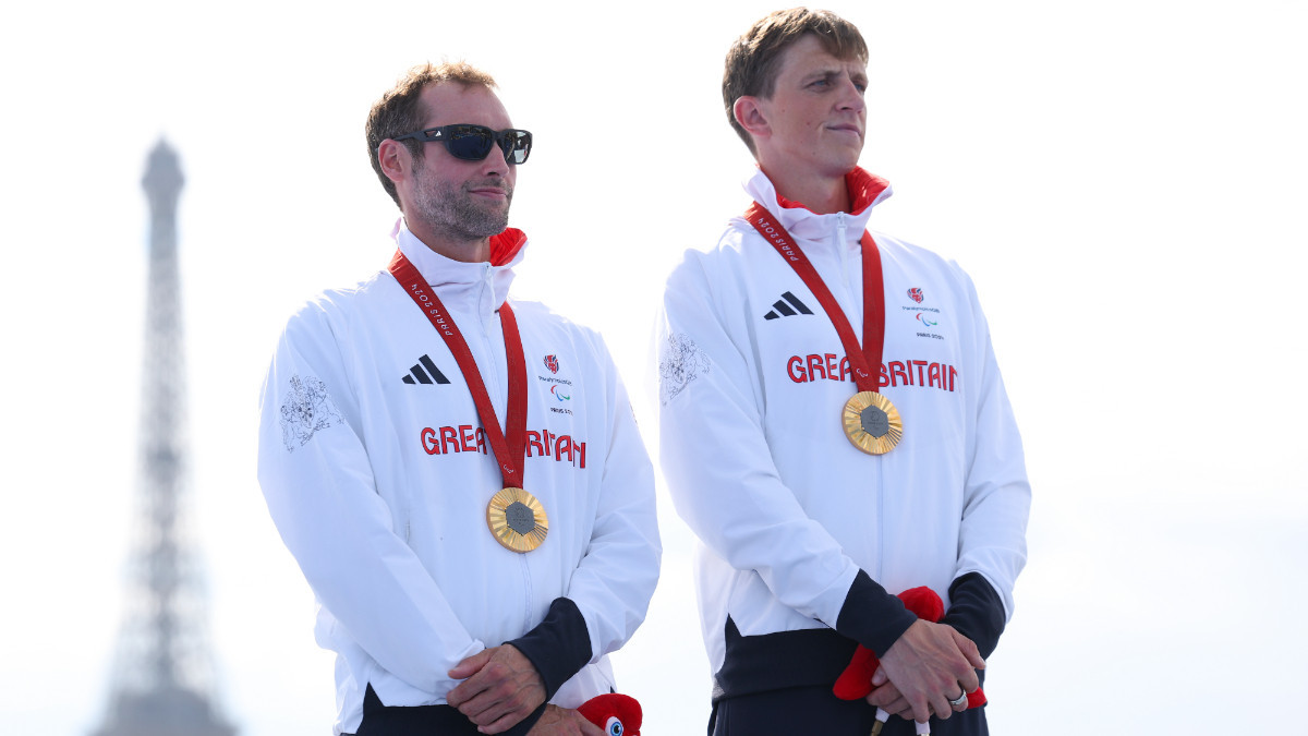 Para-triathlon gold medallist Dave Ellis of Team GB and his guide Luke Pollard. GETTY IMAGES