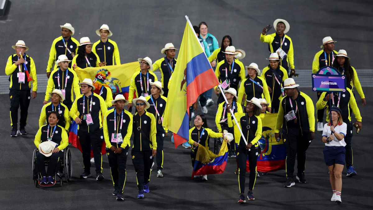 The Ecuadorian team parades during the opening ceremony of the Paris Paralympic Games. GETTY IMAGES