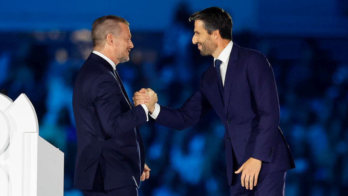 Andrew Parsons greeting Tony Estanguet. GETTY IMAGES