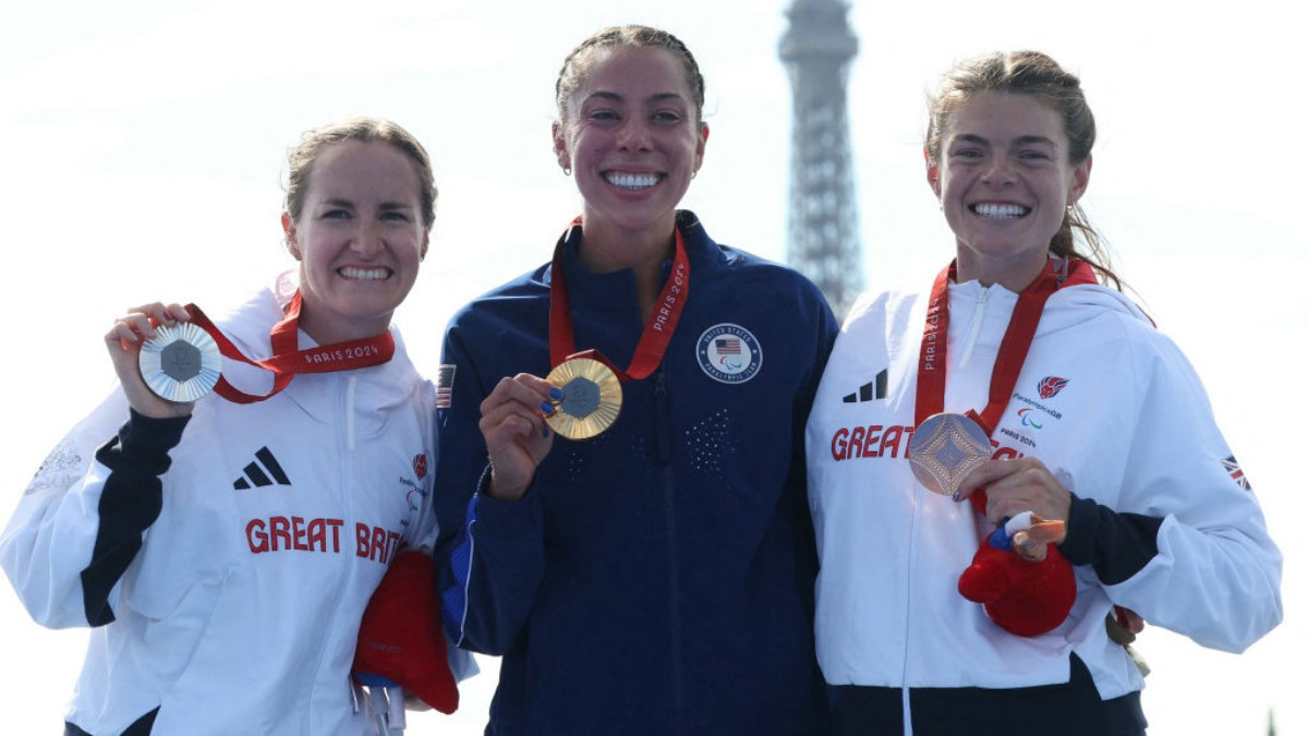 
Claire Cashmore, Grace Norman, and Lauren Steadman on the podium at Paris 2024. GETTY IMAGES