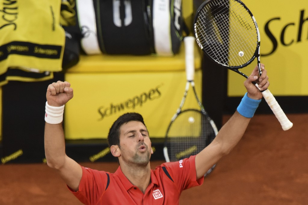 Djokovic battles past Murray to claim Madrid Open title