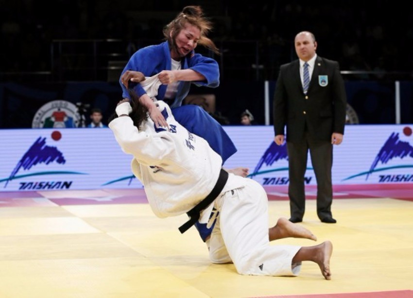 Marie Eve Gahie gained one of the victories of her young career so far ©IJF