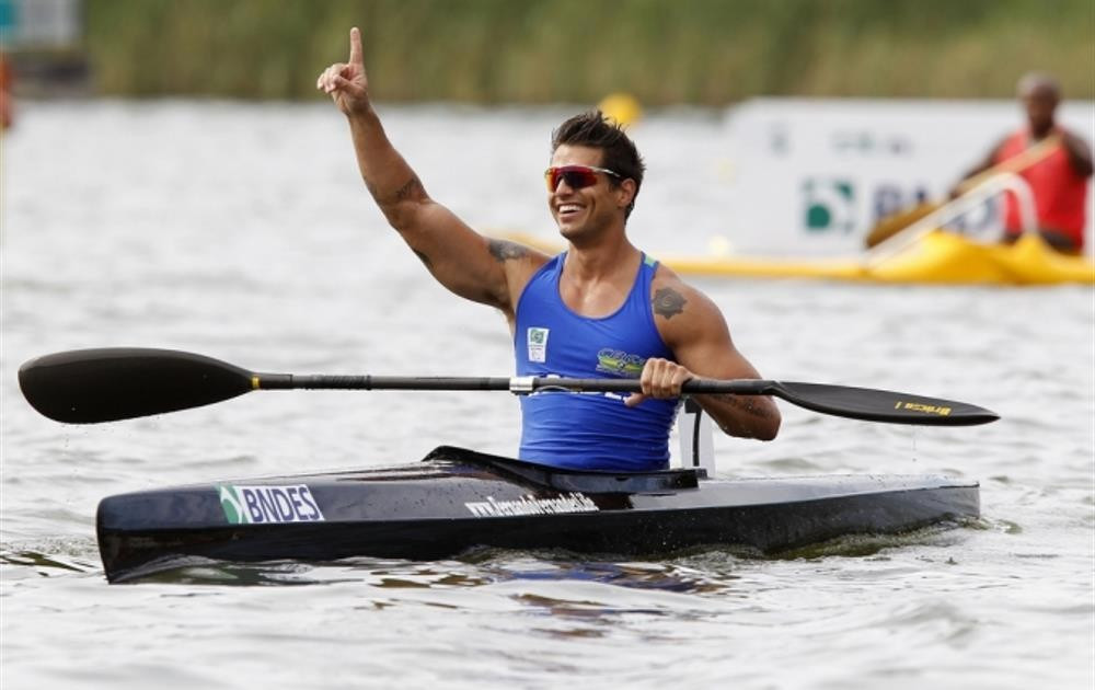 Four-time world champion Fernando Fernandes, pictured celebrating victory at the South American Paracanoe Championship, failed to directly qualify for the final ©CPB