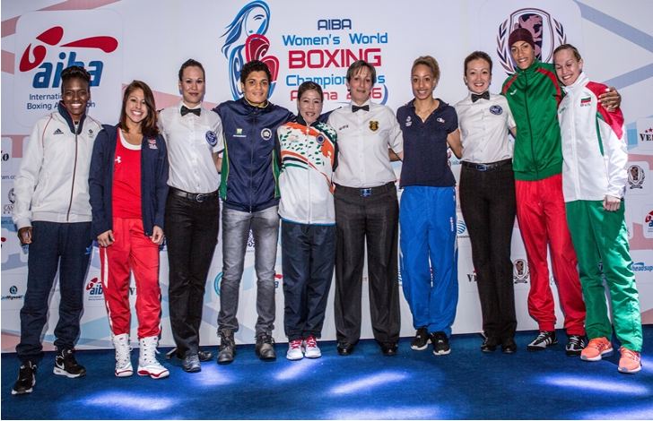 Ambassadors of the 2016 AIBA Women's World Boxing Championships come together at ringside