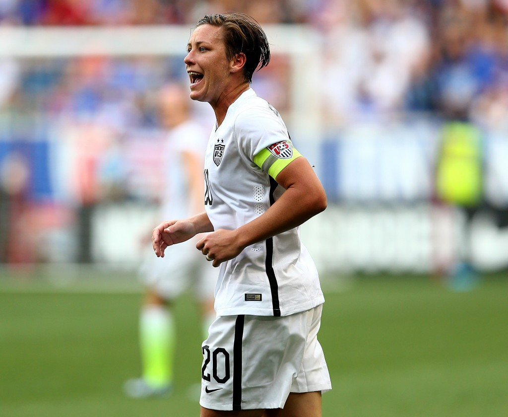 The decision to play all of the matches at the upcoming FIFA Women's World Cup on artifical surfaces has been lamasted by America's Abby Wambach