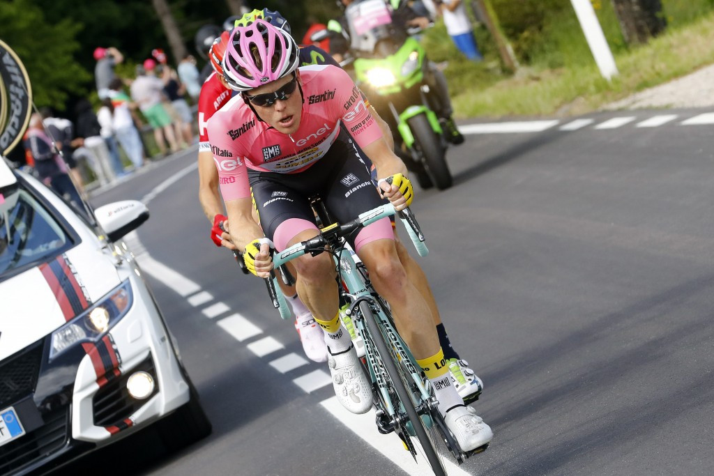 Kruijswijk increases grip on Giro d'Italia as Valverde sprints to stage win