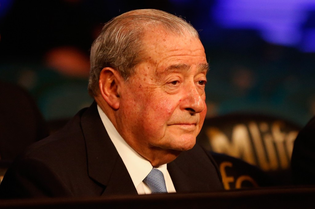American promoter Bob Arum has welcomed Manny Pacquiao's decision not to compete at Rio 2016