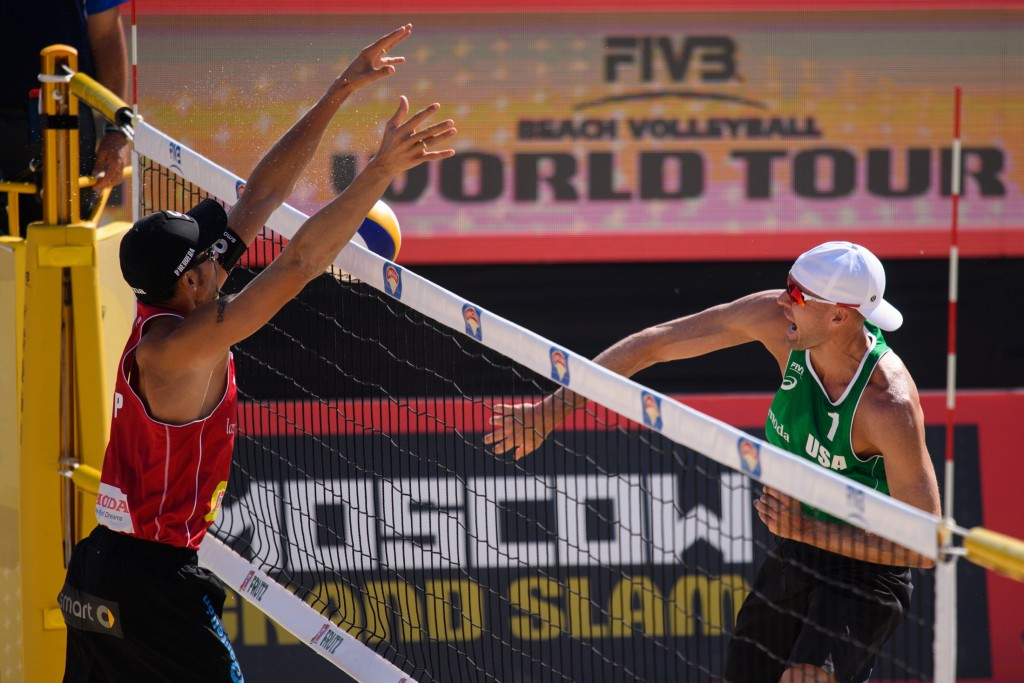 Jake Gibb and Casey Patterson of the United States fought back to reach the semi-finals in Moscow ©FIVB