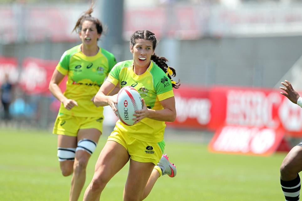 Australia edge closer to overall World Rugby Women's Sevens Series crown with three victories in Clermont-Ferrand