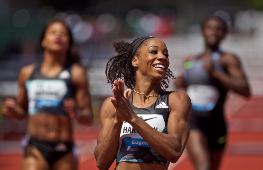 Kendra Harrison celebrates 100m hurdles victory at the Eugene Diamond League meeting ©Getty Images