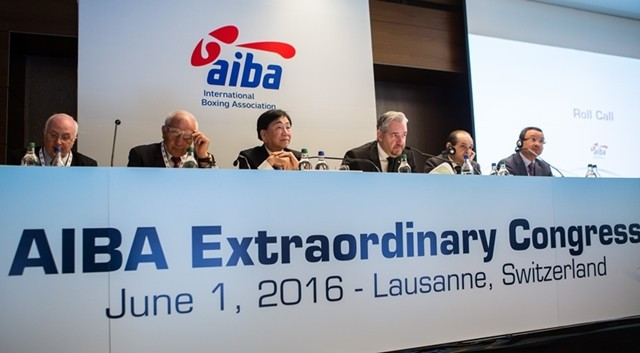 Professional boxers to be allowed to compete at Rio 2016 after AIBA vote