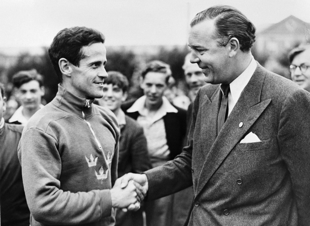 Prince Bertil (right) became President of the Organising Committee