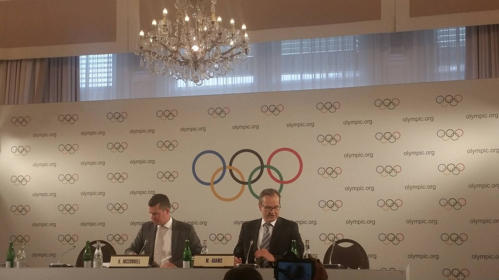 Kit McConnell ((pictured, left, during the IOC Executive Board meeting) seems to be adopting a more liberal approach towards the maximum number of Olympic events ©ITG