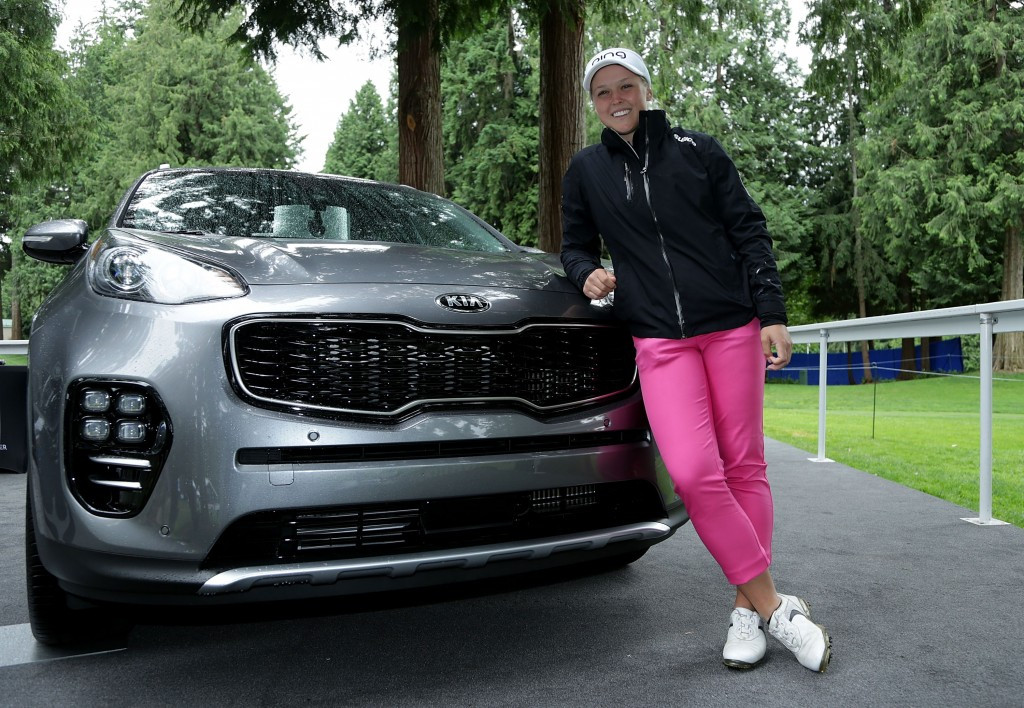 Brooke Henderson won a Kia K900 after her hole-in-one 
