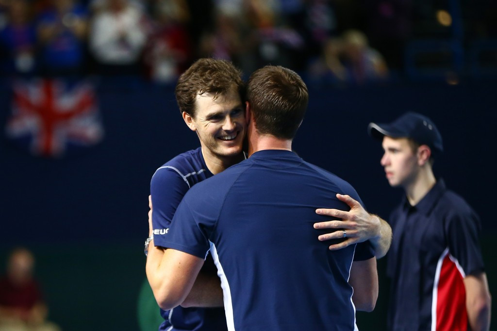 Leon Smith (right) and Jamie Murray (left) were honoured following Britain's Davis Cup success