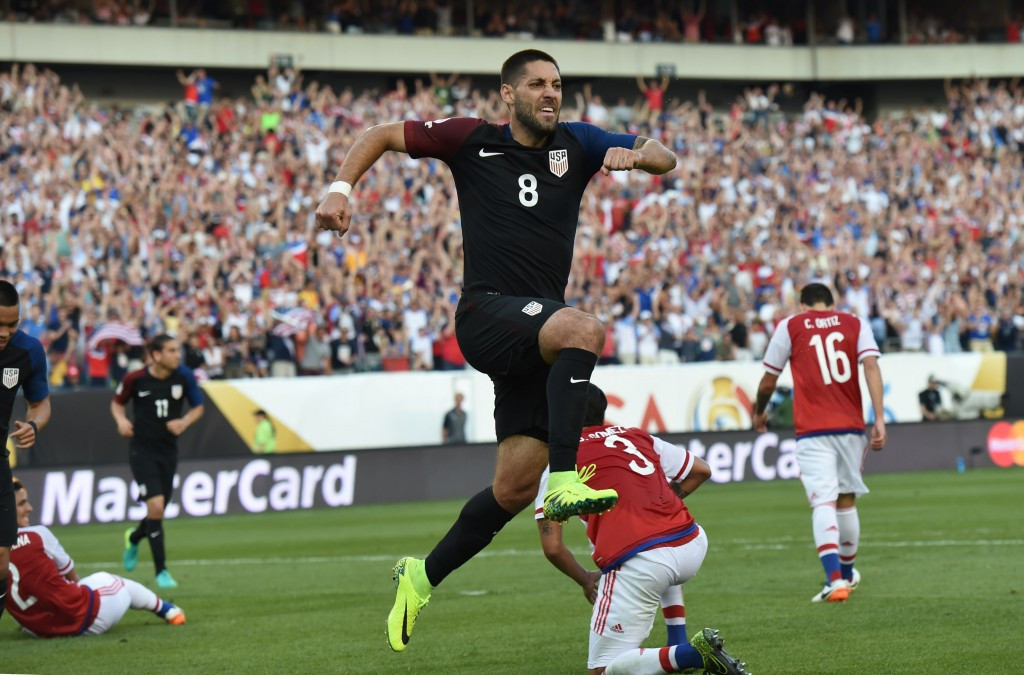 Dempsey fires United States into Copa América Centenario quarter-finals with victory over Paraguay