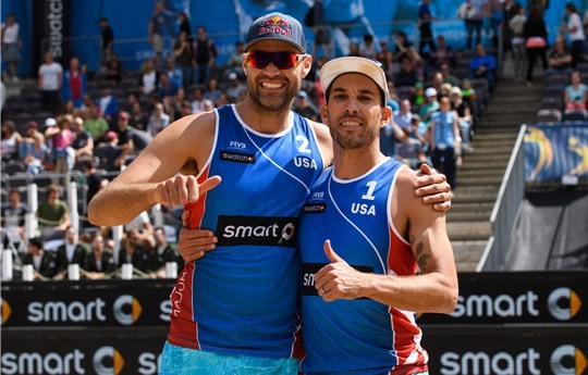 Phil Dalhausser and Nick Lucena claimed the men's title in Hamburg ©FIVB