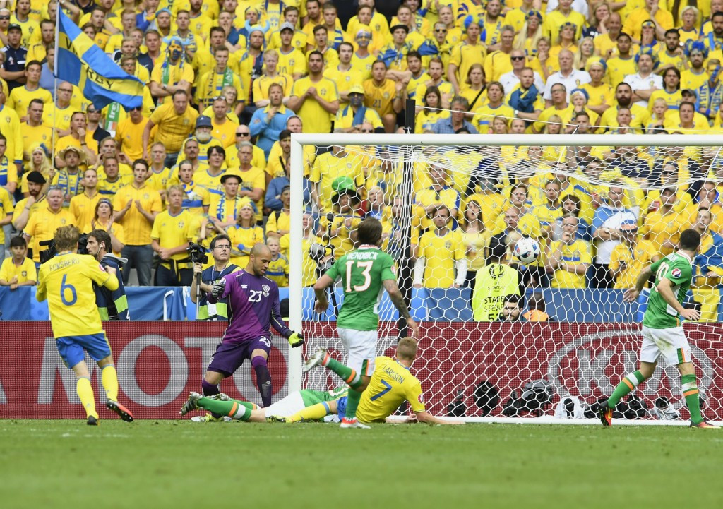 Ciaran Clark scored an own goal to equalise for Sweden ©Getty Images