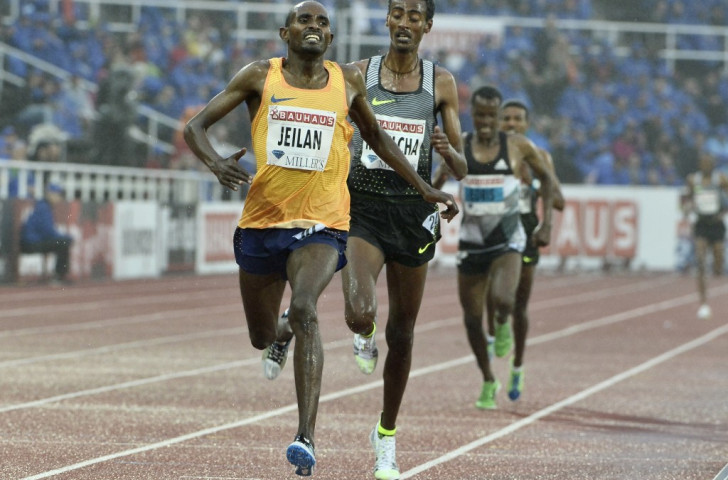 Ibrahim Jeilan, the 2011 world 10,000m champion, gets back to winning ways in the 5000m ahead of fellow Ethiopian Yomif Kejelcha ©Getty Images