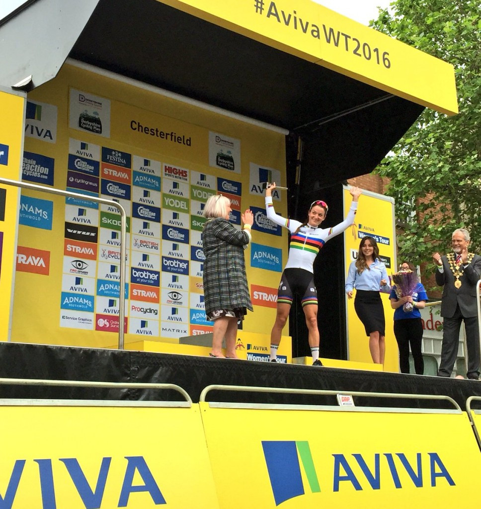 Lizzie Armitstead took the overall race lead at the Women's Tour ©Women's Tour