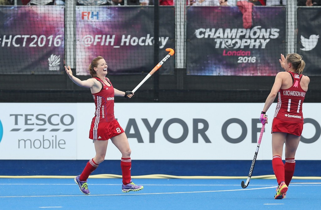 Helen Richardson-Walsh celebrates equalising for the second time for Britain ©Getty Images