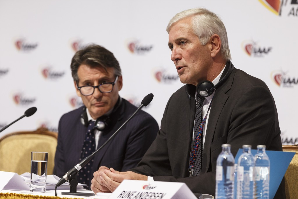 Sebastian Coe (left) and Rune Andersen explain the IAAF decision to the world's press in Vienna ©Getty Images