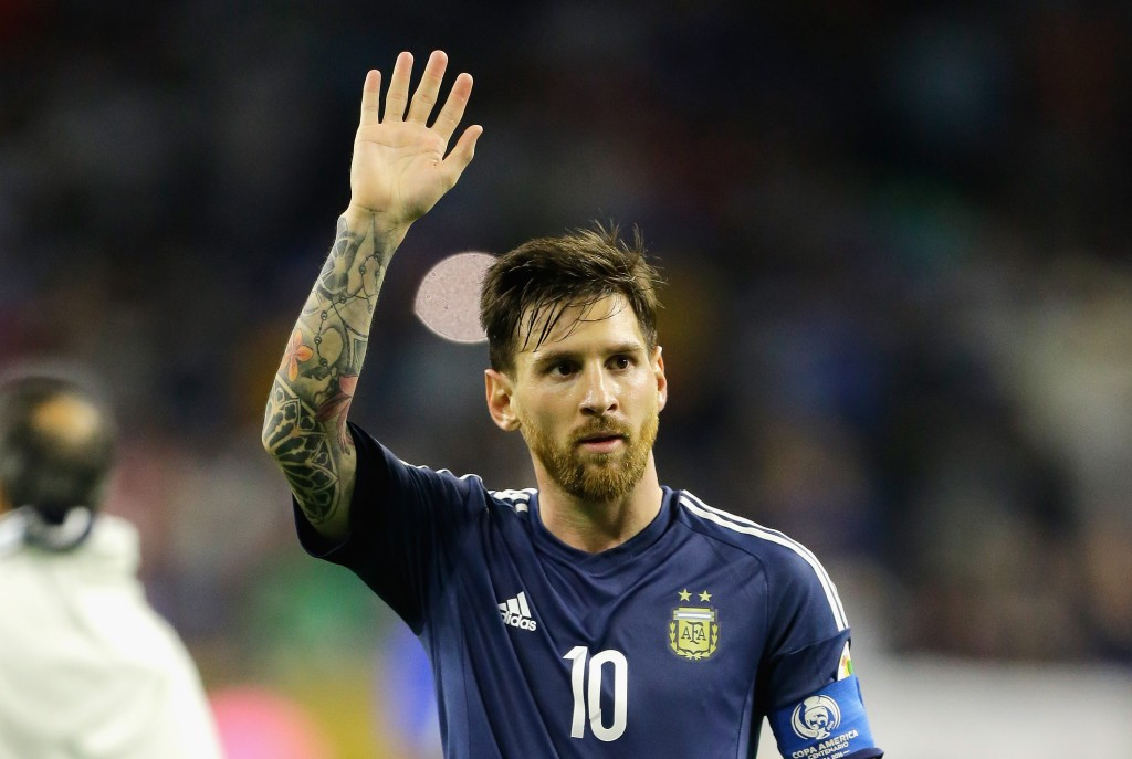 Messi breaks goalscoring record as Argentina reach Copa América Centenario final