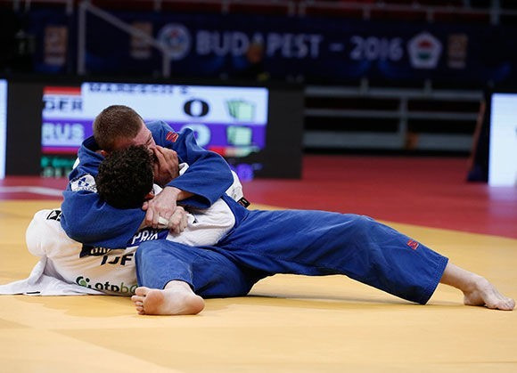 Olympic bronze medallist Ivan Nifontov ended his wait for a Grand Prix title as he took the men's under 81kg honours