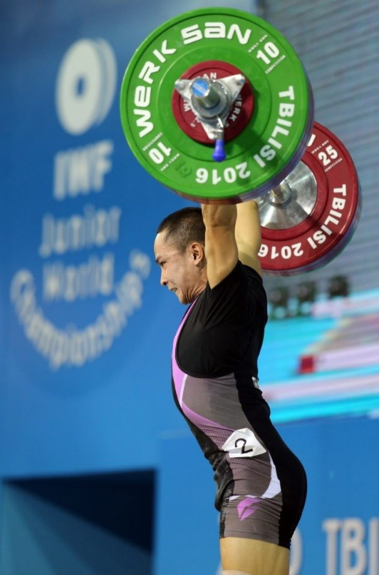 Witoon Mingmoon of Thailand lifted a total of 265kg to secure gold ©IWF