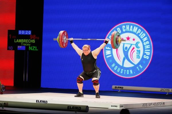 Tracey Lambrechs in action at the 2015 World Weightlifting Championships in Houston ©NZOC