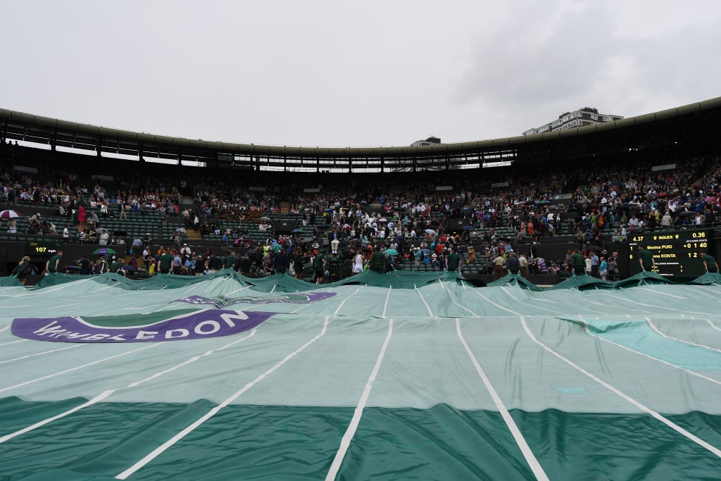 Rain halted play on the outside courts this afternoon before it was eventually abandoned ©Getty Images