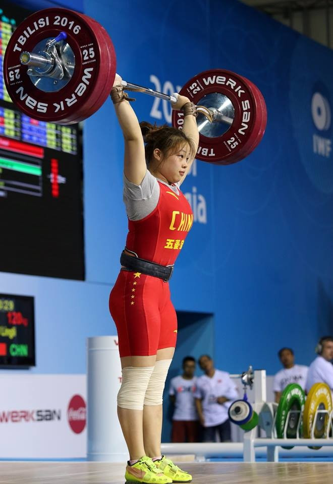 China's Lingli Ou won gold in the women's 58kg category ©IWF/Facebook