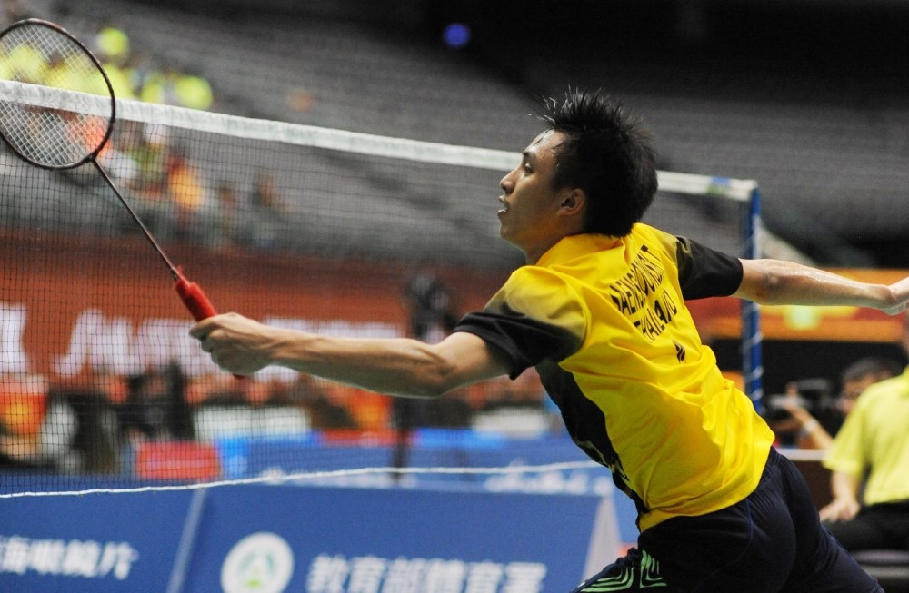 Thailand's Tanongsak Saensomboonsuk beat Hong Kong’s Wei Nan in three games ©BWF