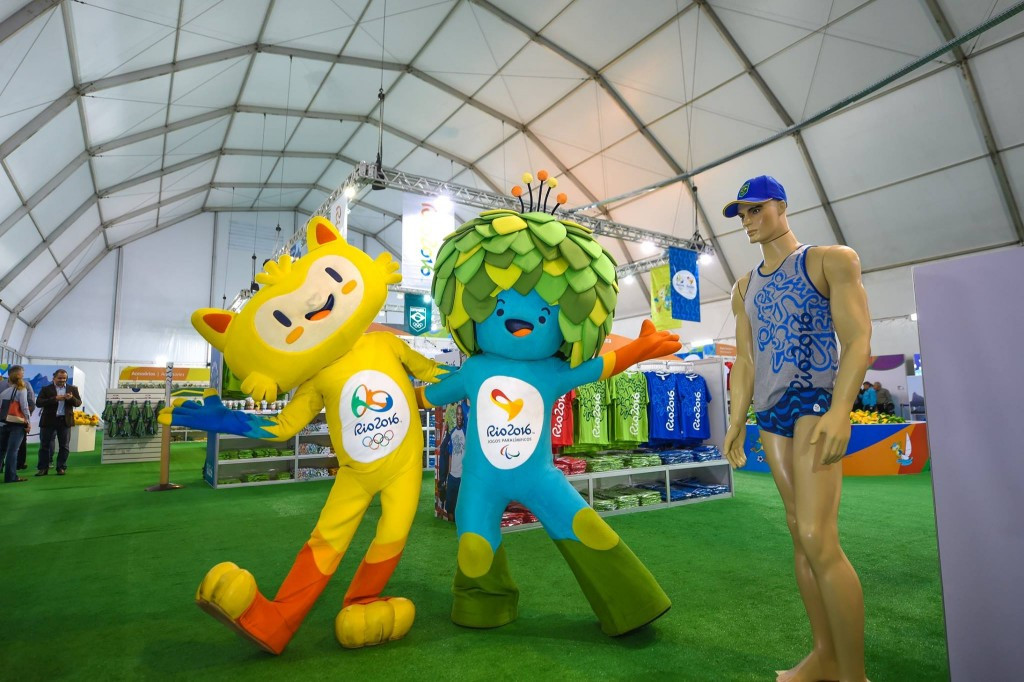 Olympic and Paralympic mascots Vinicius and Tom were on hand to help open the new megastore ©Rio 2016 
