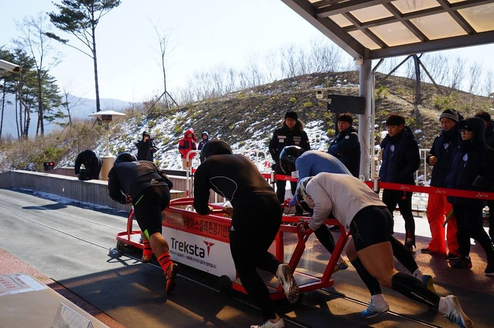 South Korea's bobsleigh teams will now have state-of-the-art facilities to prepare for Pyeongchang 2018, rather than having to improvise by using sleds on wheels ©Korea Bobsleigh Federation 