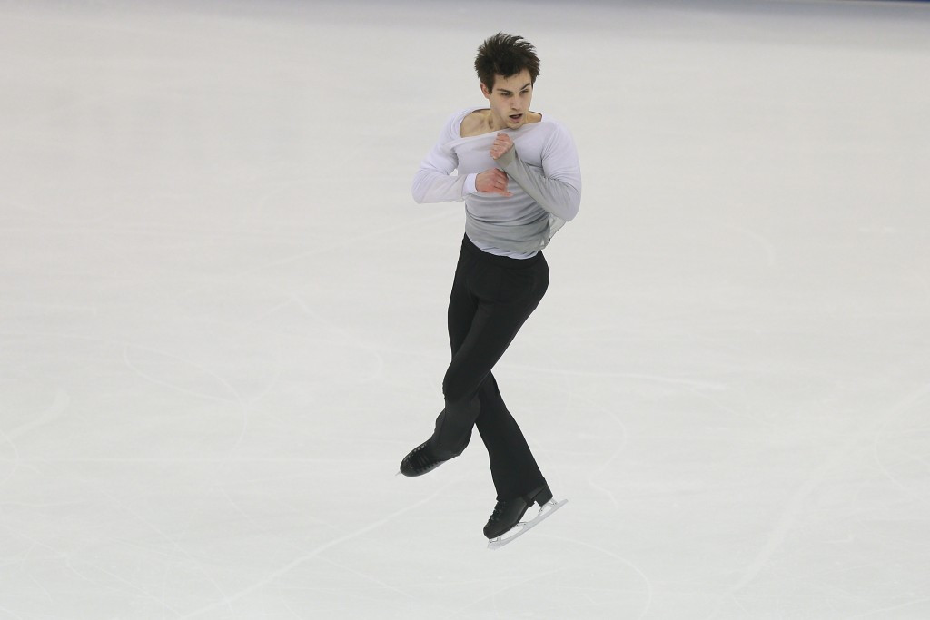 American figure skater retires at age of 21 due to concussion