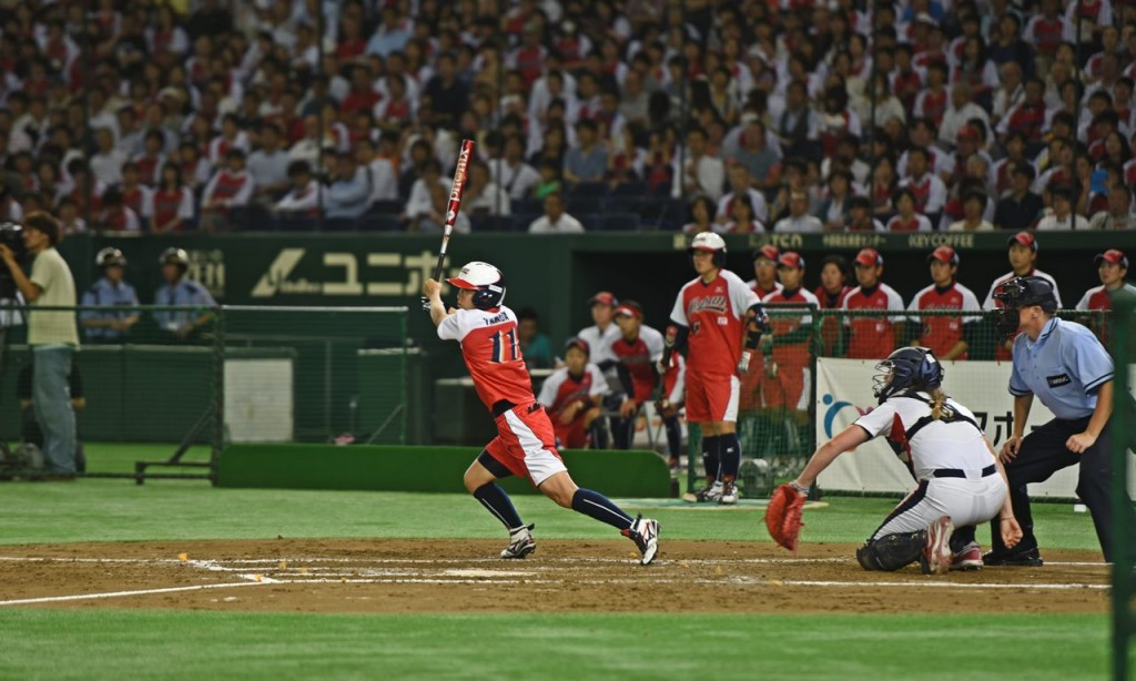 WBSC hail popularity of softball in Japan after over 30,000 attend clash at Tokyo Dome