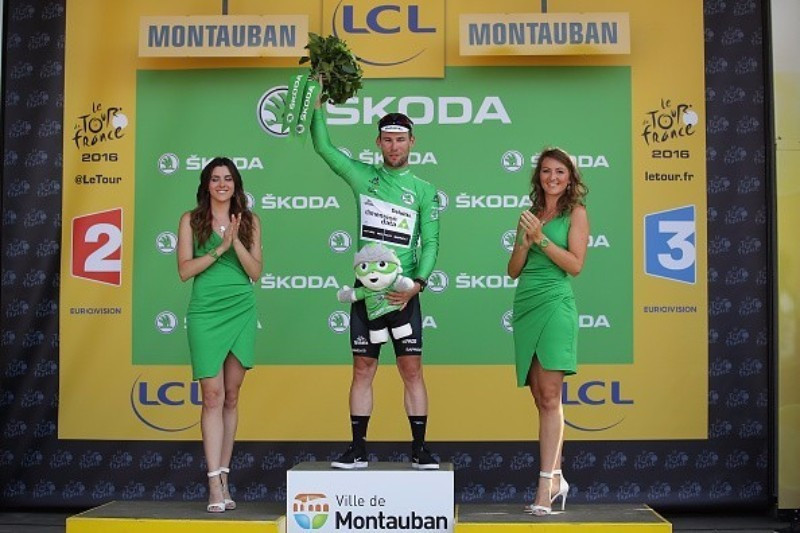 Mark Cavendish celebrates after winning his third stage of this year's Tour de France ©Getty Images