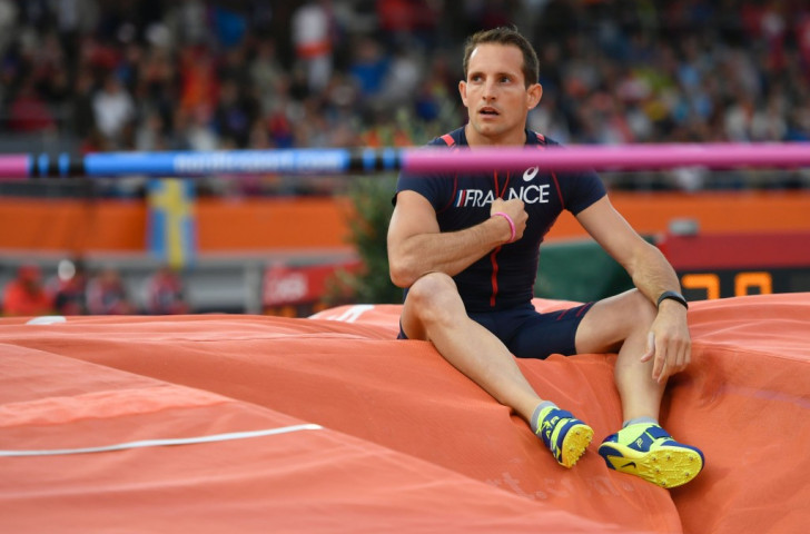 France's Olympic pole vault champion Renaud Lavillenie contemplates the unfamiliar feeling of  failure after failing to register a height in his defence of the European title ©Getty Images