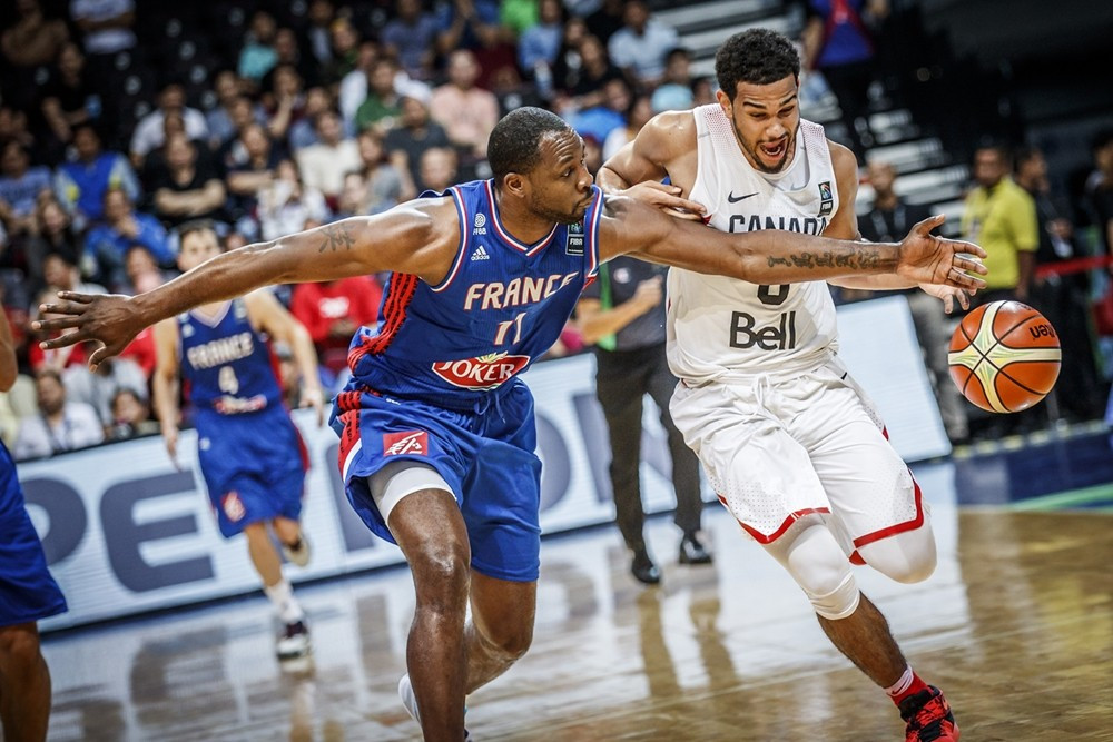 France pulled away from Canada in the second half ©FIBA